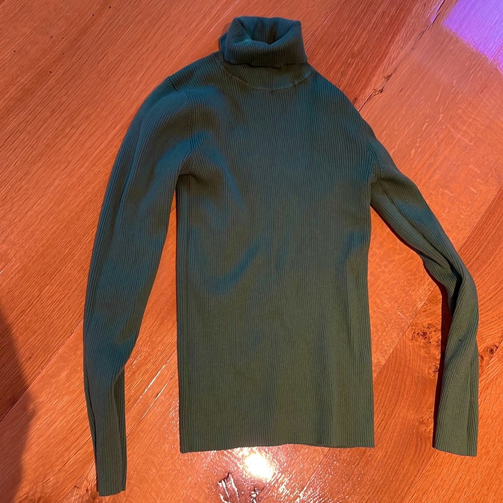 Boden Green Turtleneck